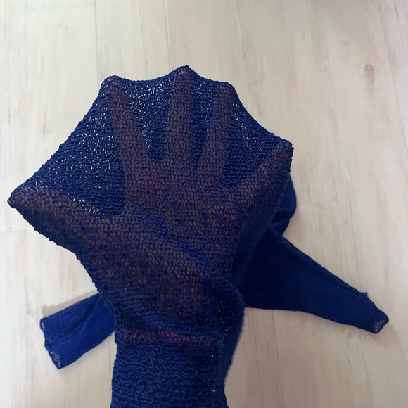 Cover up - Picture 2 of 3